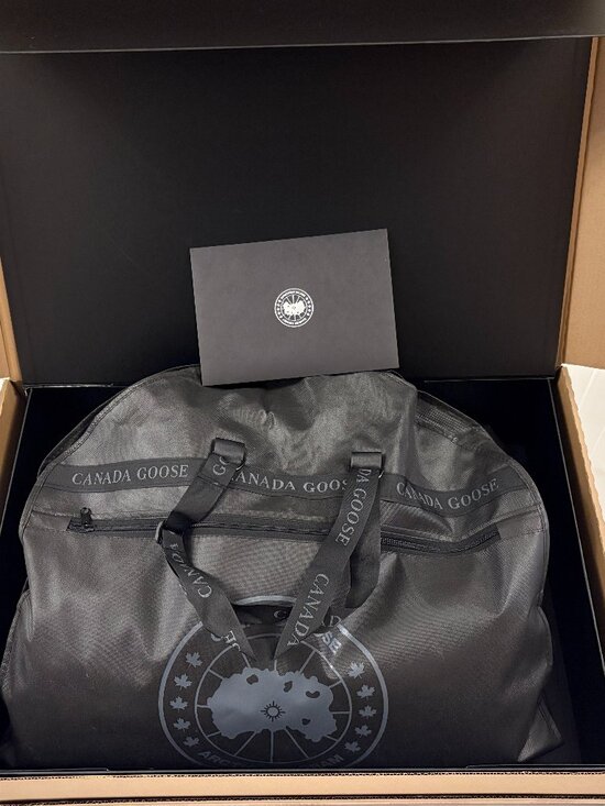 Canada Goose Limited Edition Aldridge Parka jacket coat | White Label, S, New - Picture 13 of 16